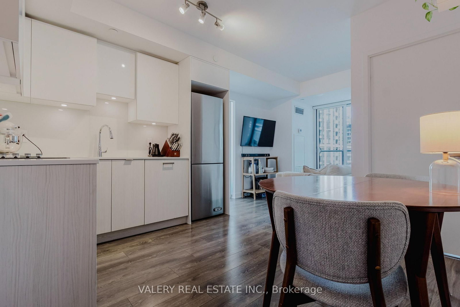 712-195 Redpath Ave, Toronto — 11