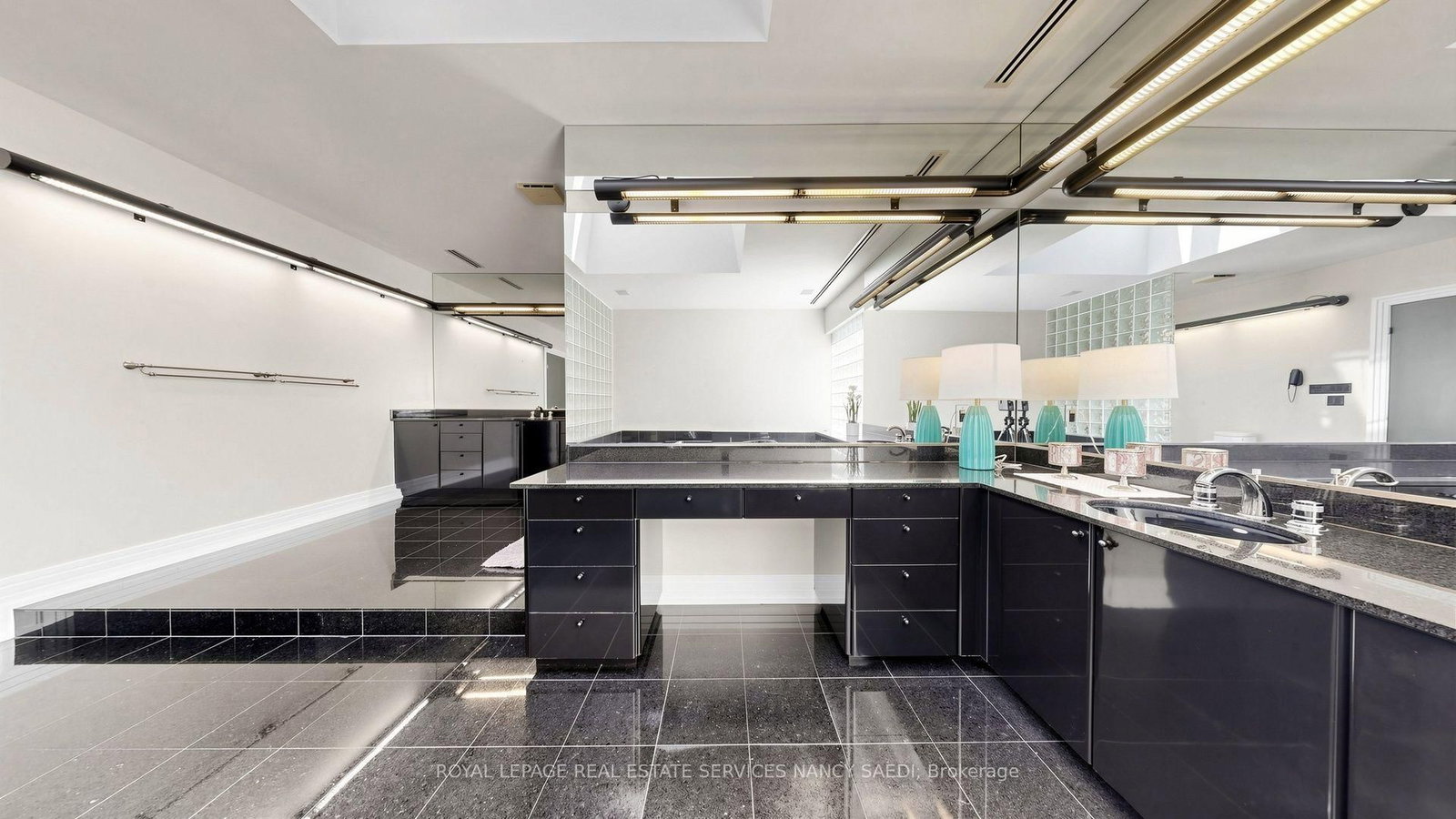 5 Abrams Pl, Toronto — 27