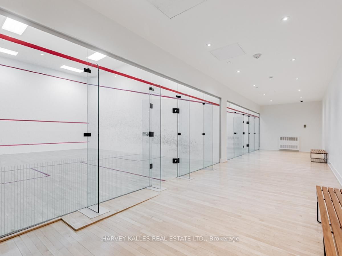 49 Foxbar Rd, Toronto — 41