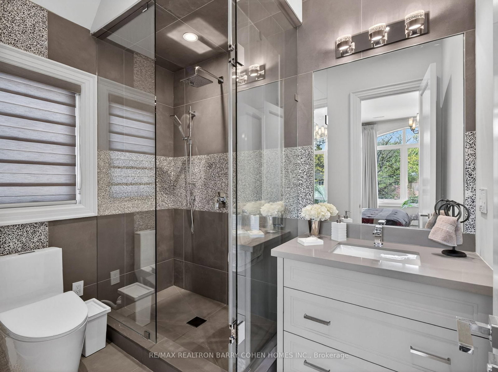 205 Northwood Dr, Toronto — 21