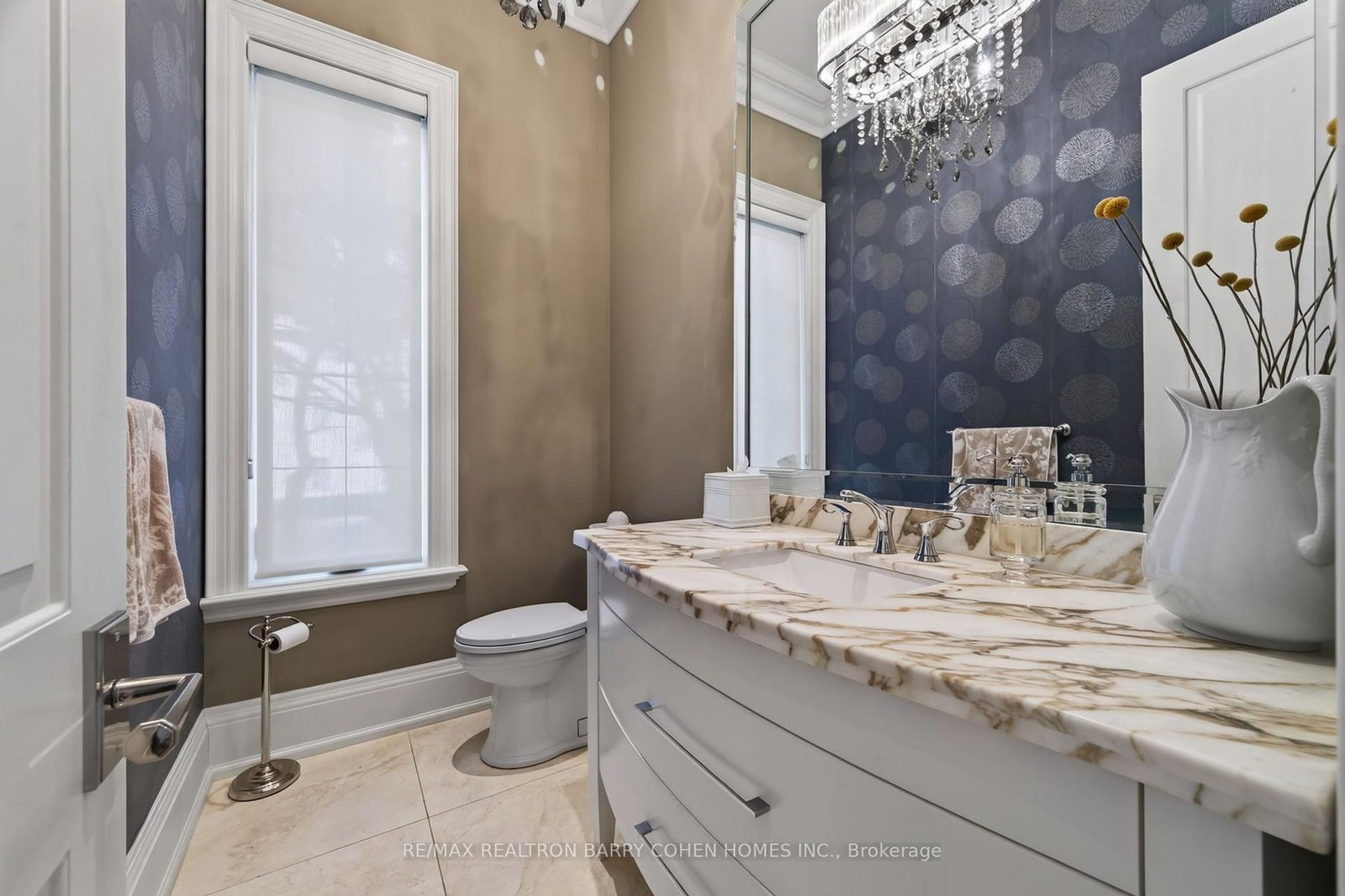 100 Munro Blvd, Toronto — 16