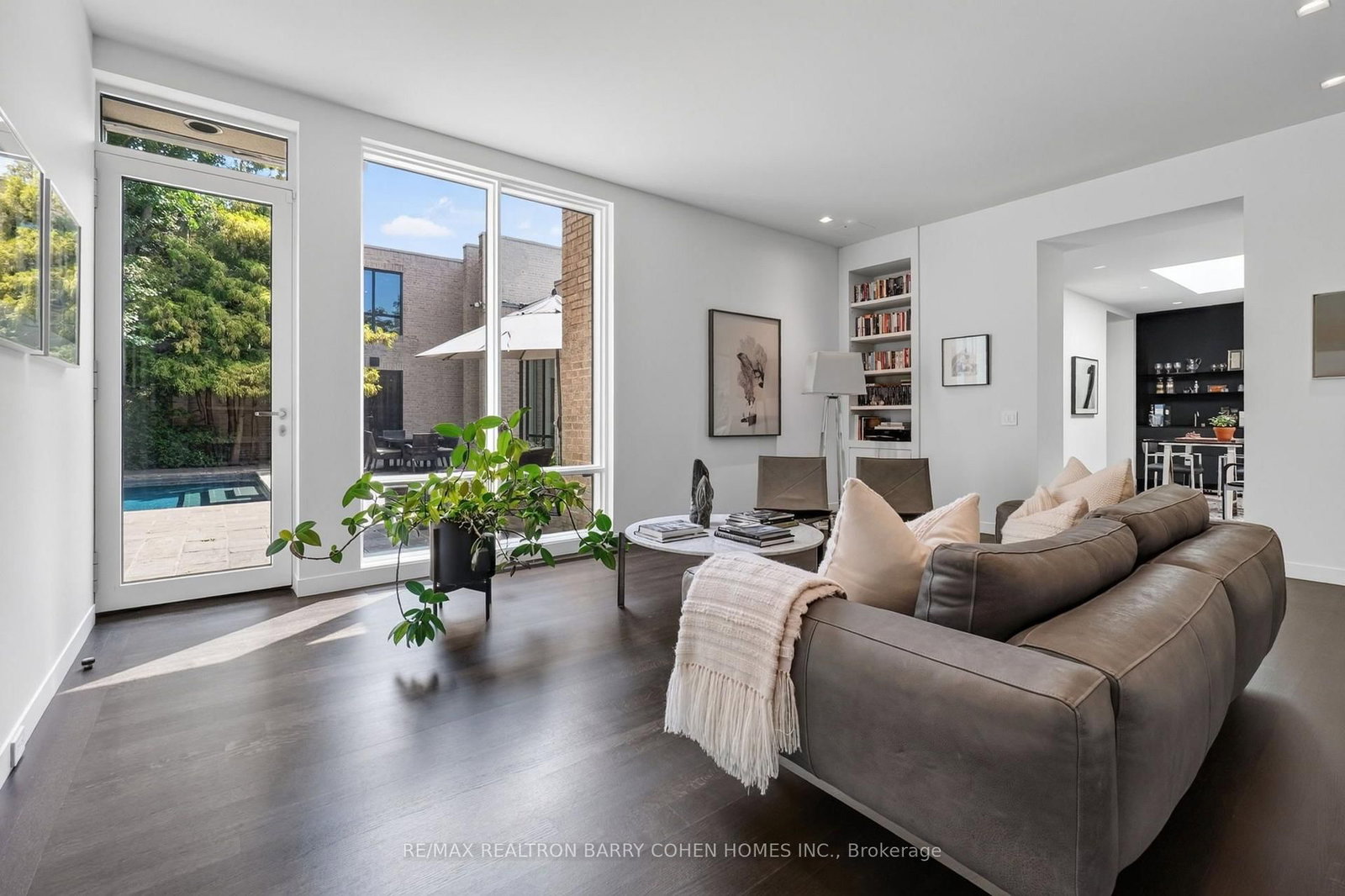 12 Tudor Gate, Toronto — 14