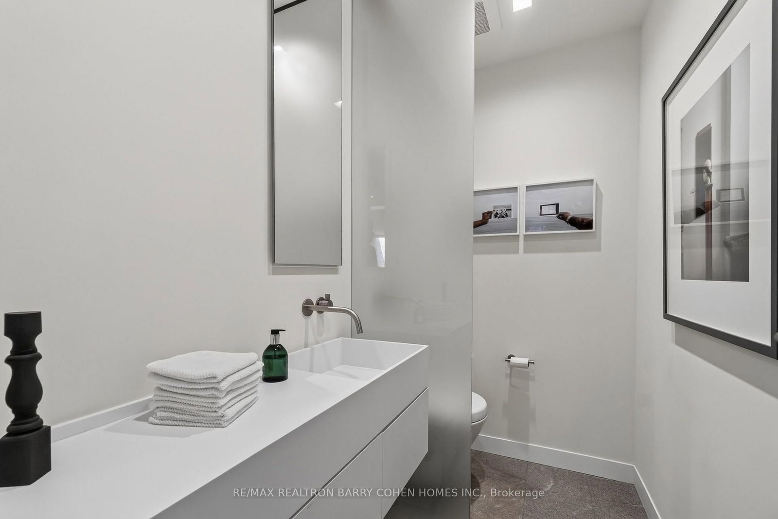 12 Tudor Gate, Toronto — 32