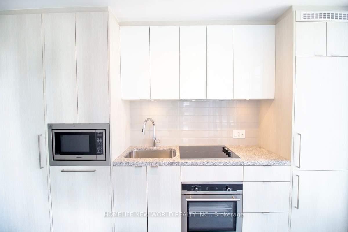 4111-115 Blue Jays Way, Toronto — 2