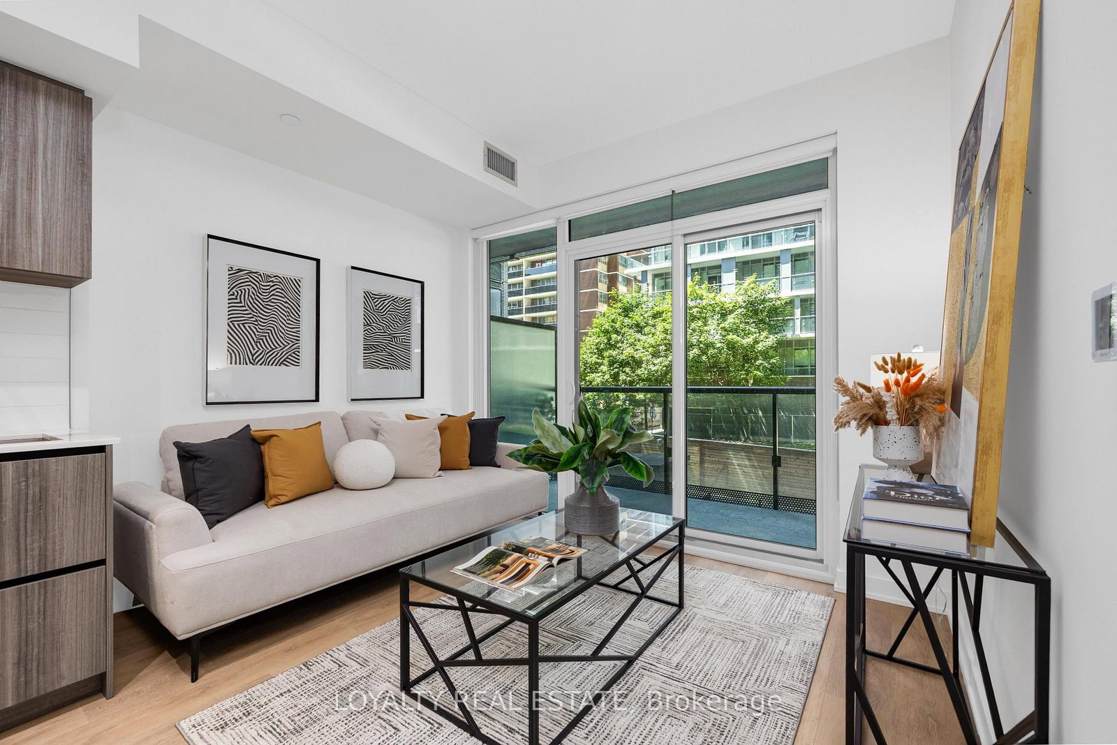 211-117 Broadway Ave, Toronto — 27