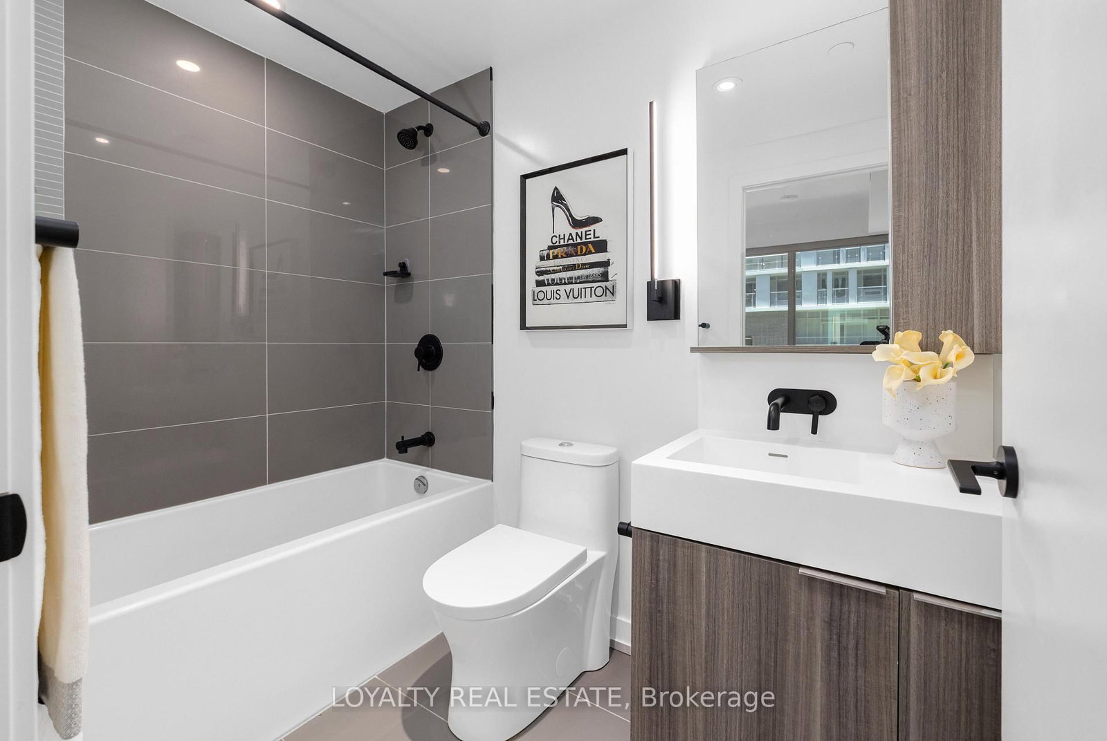 211-117 Broadway Ave, Toronto — 36