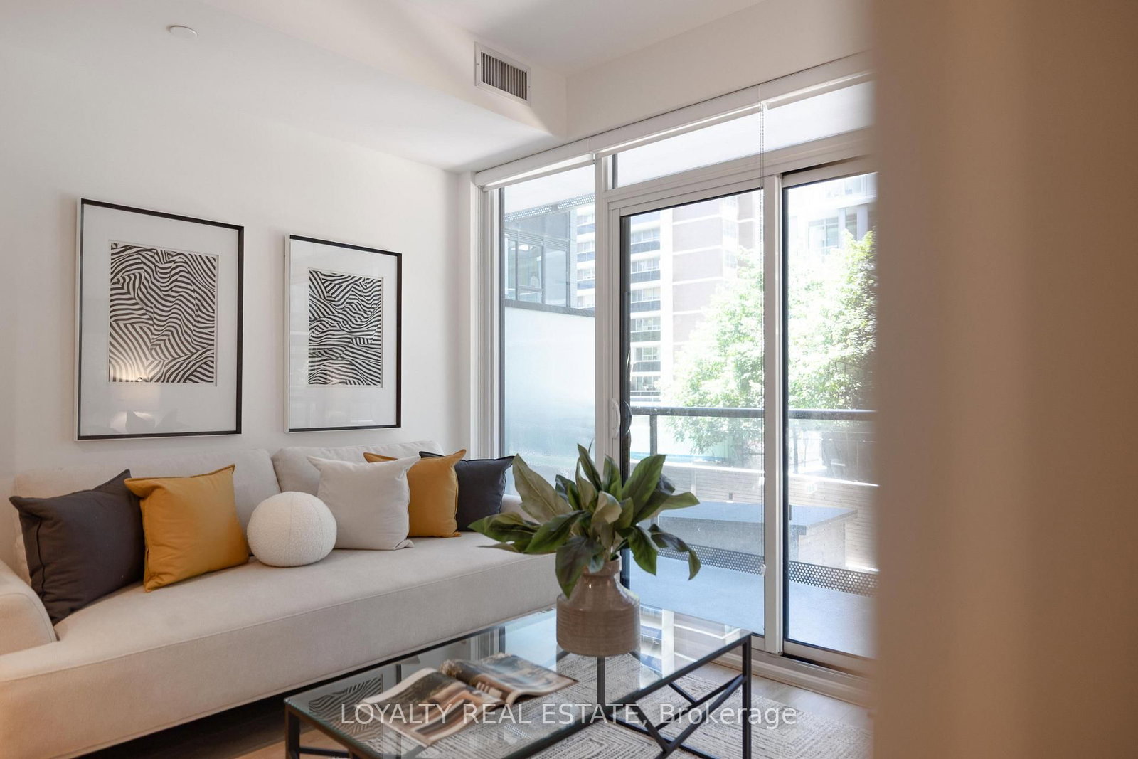 211-117 Broadway Ave, Toronto — 47