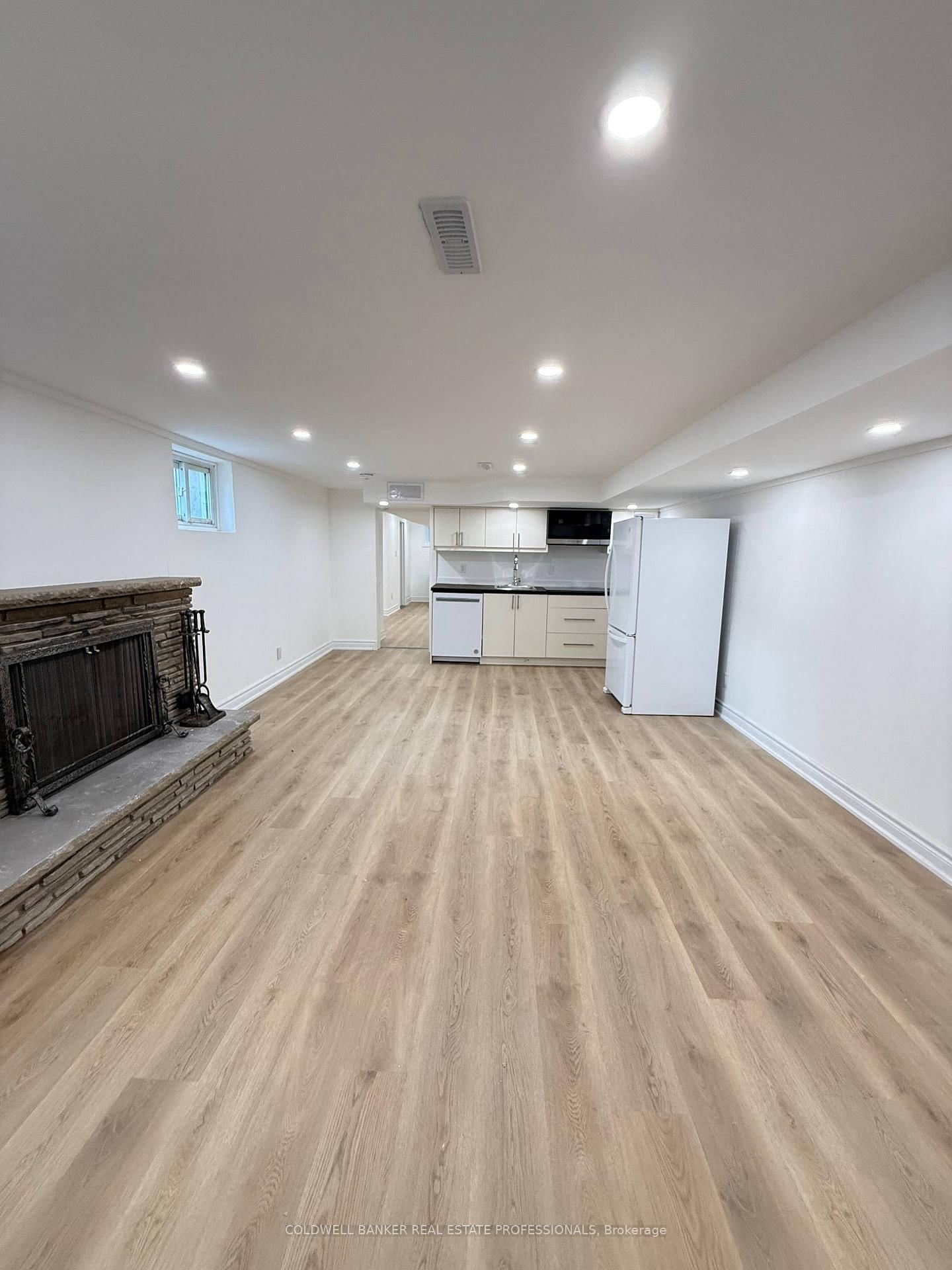 Basement A-232 Newton Dr, Toronto — 5