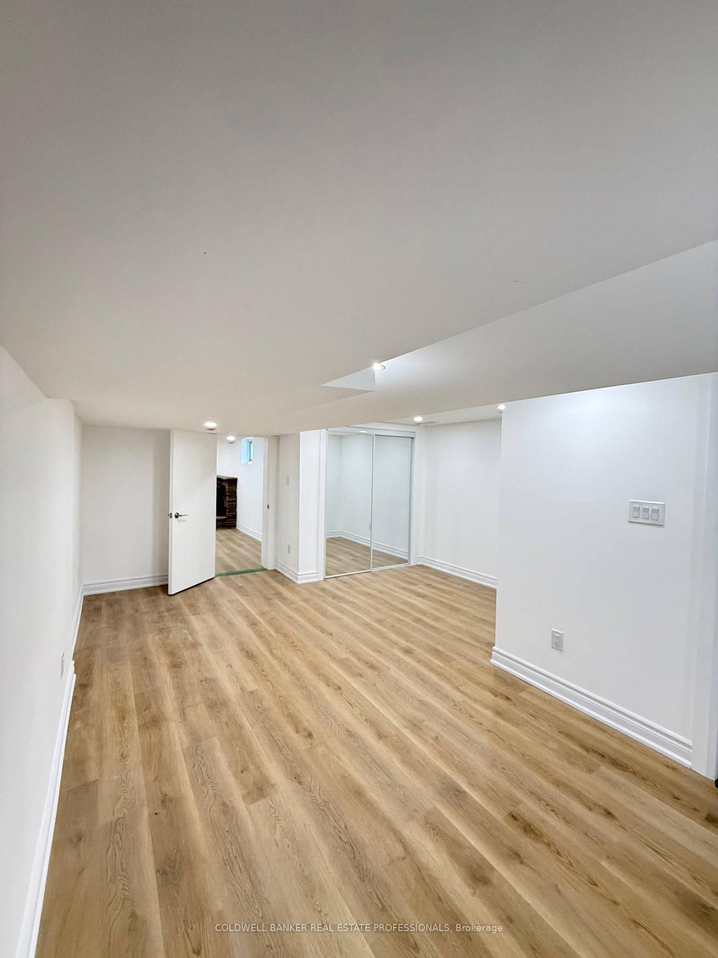 Basement A-232 Newton Dr, Toronto — 8