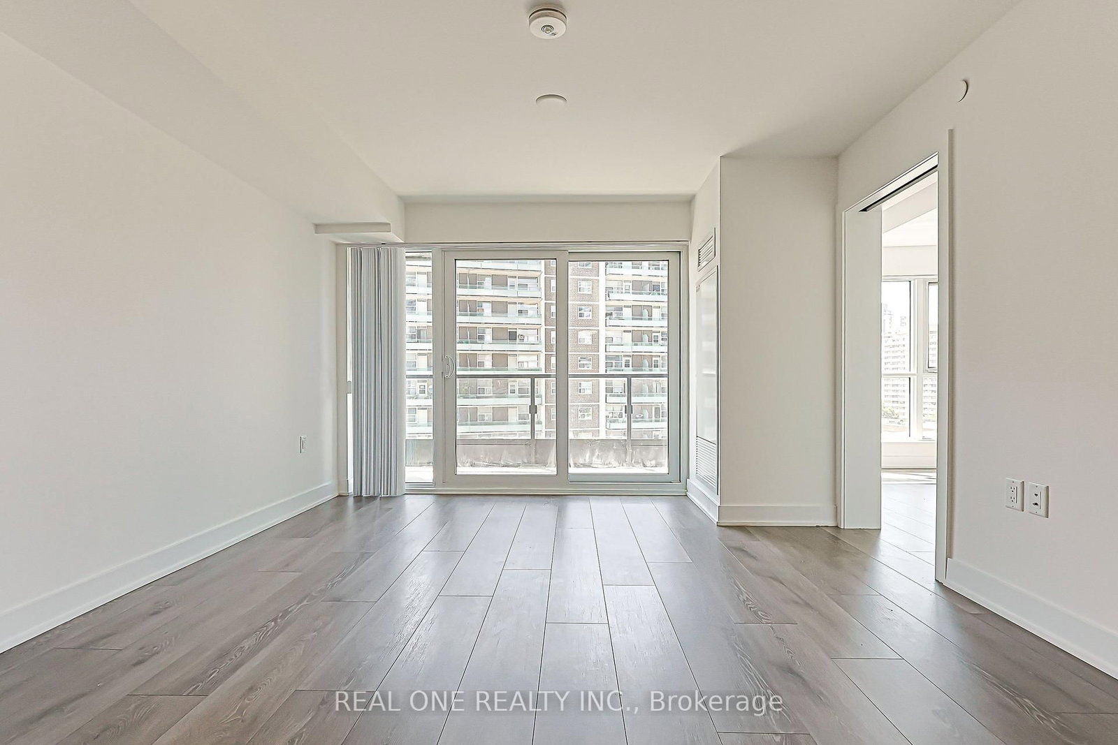 821-585 Bloor St, Toronto — 18
