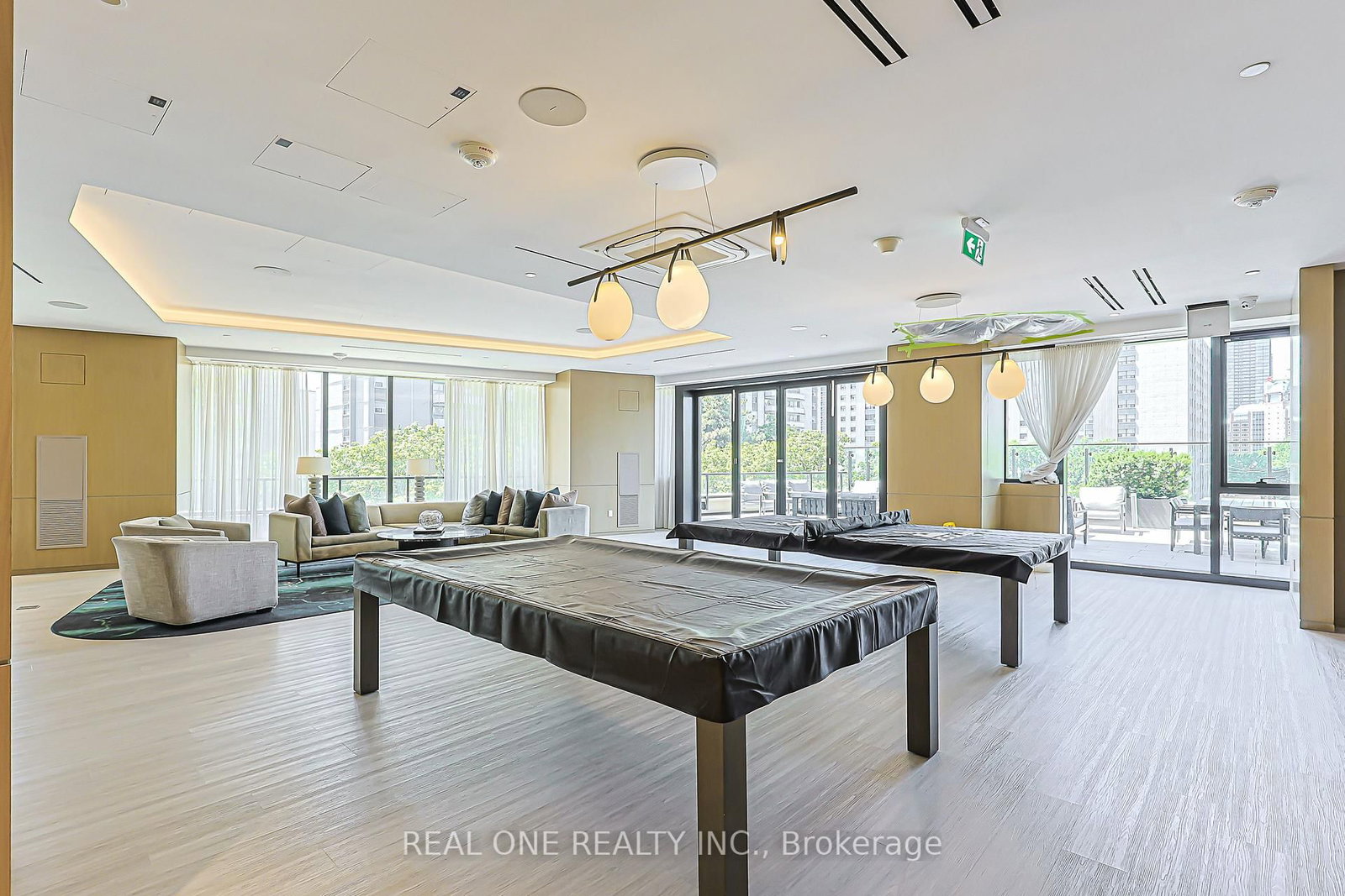 821-585 Bloor St, Toronto — 39