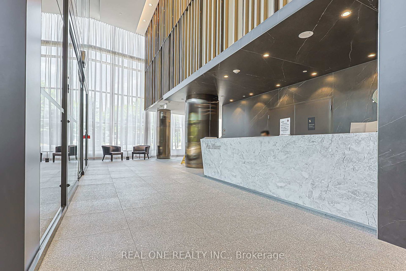 821-585 Bloor St, Toronto — 4