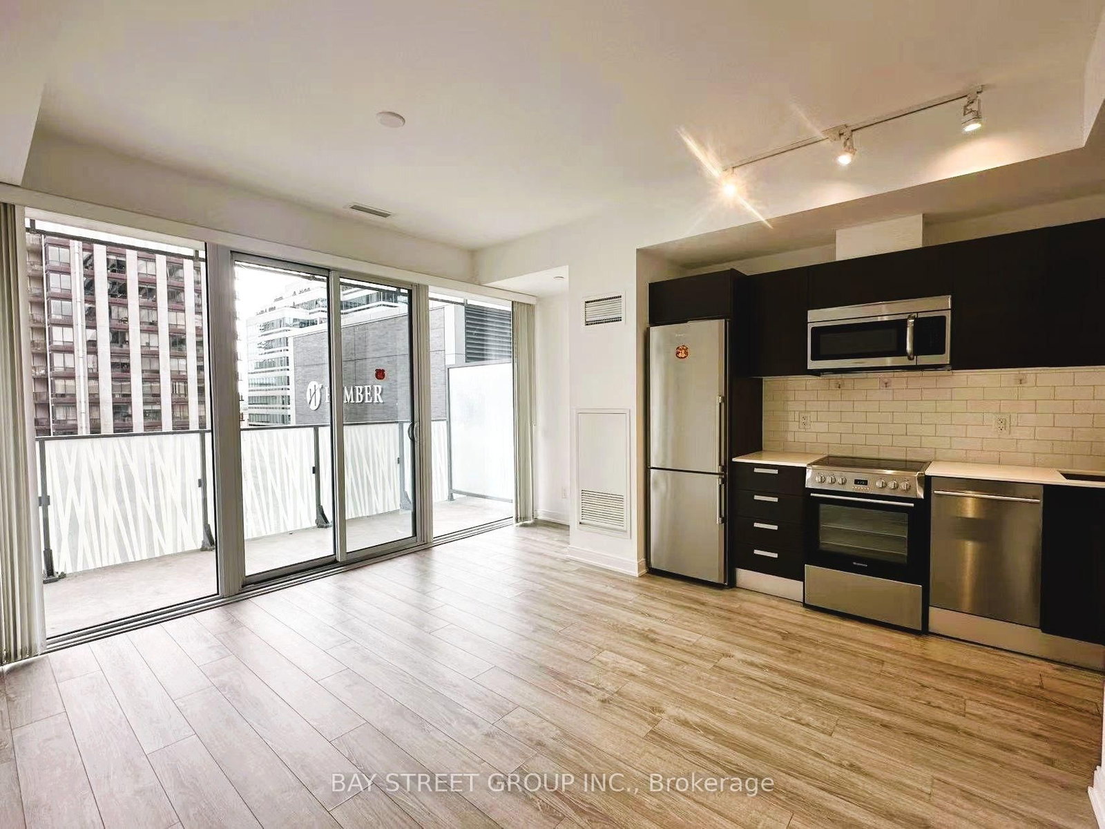 1108-42 Charles St, Toronto — 4