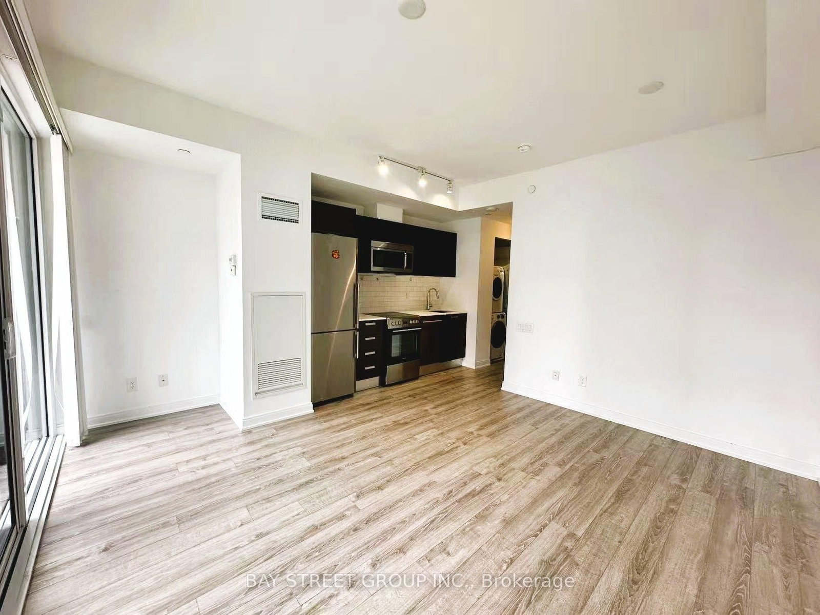 1108-42 Charles St, Toronto — 9