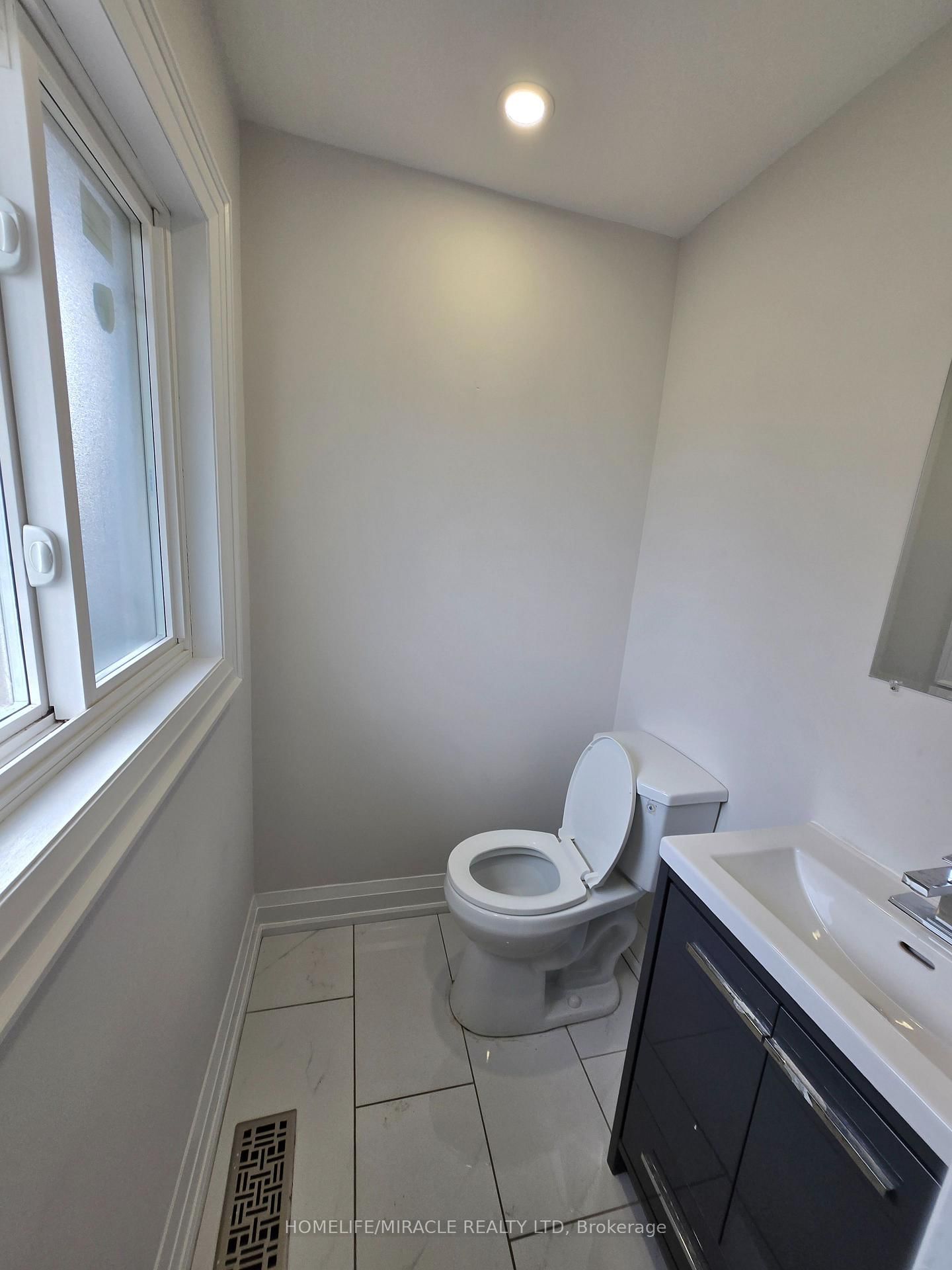 44 Staley Terr, Toronto — 32