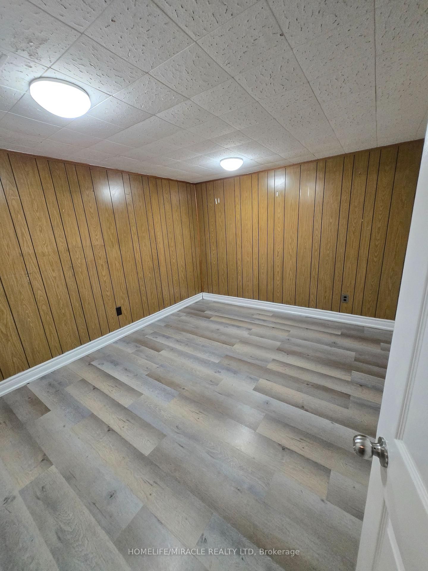 44 Staley Terr, Toronto — 39