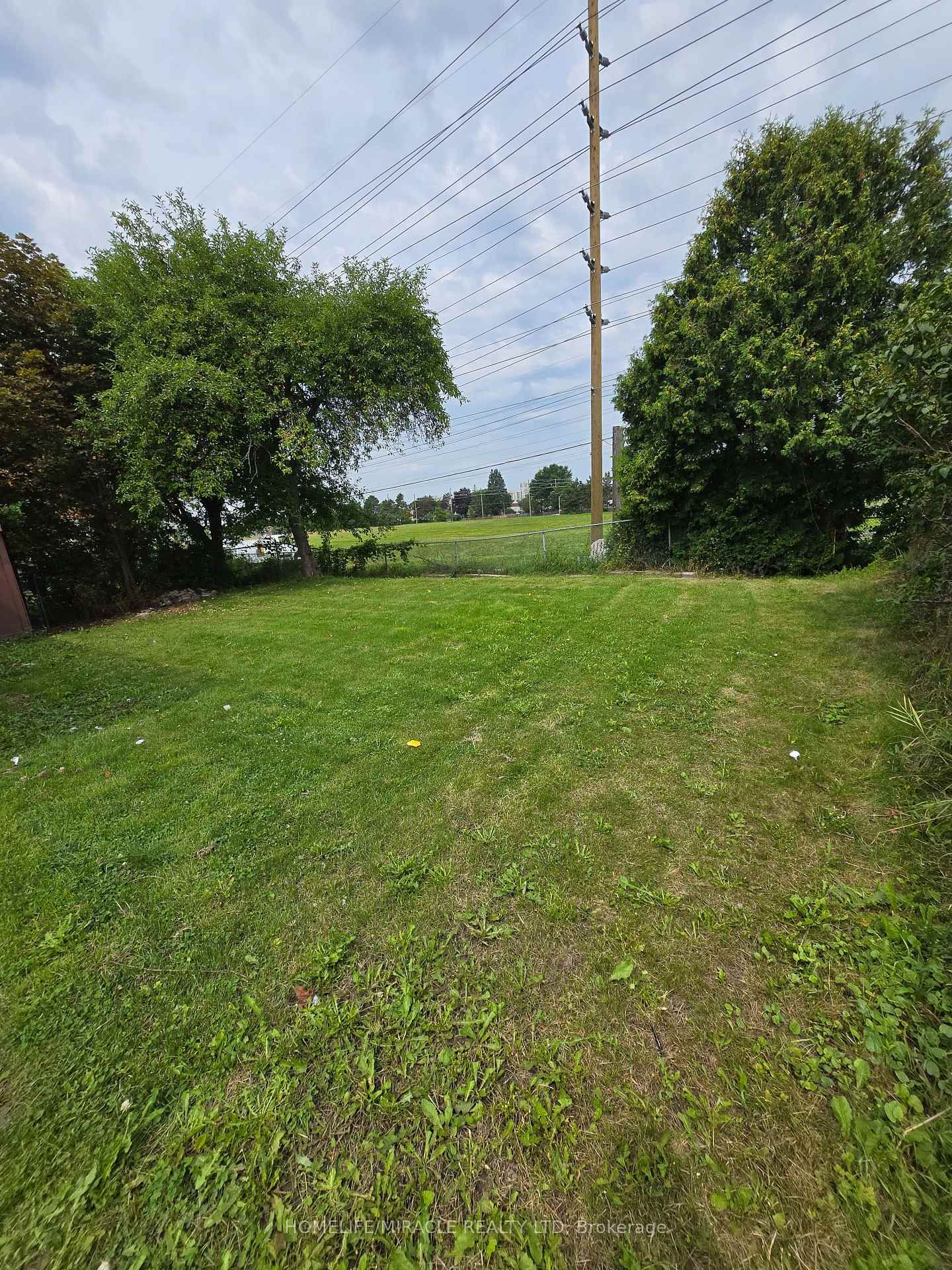 44 Staley Terr, Toronto — 41