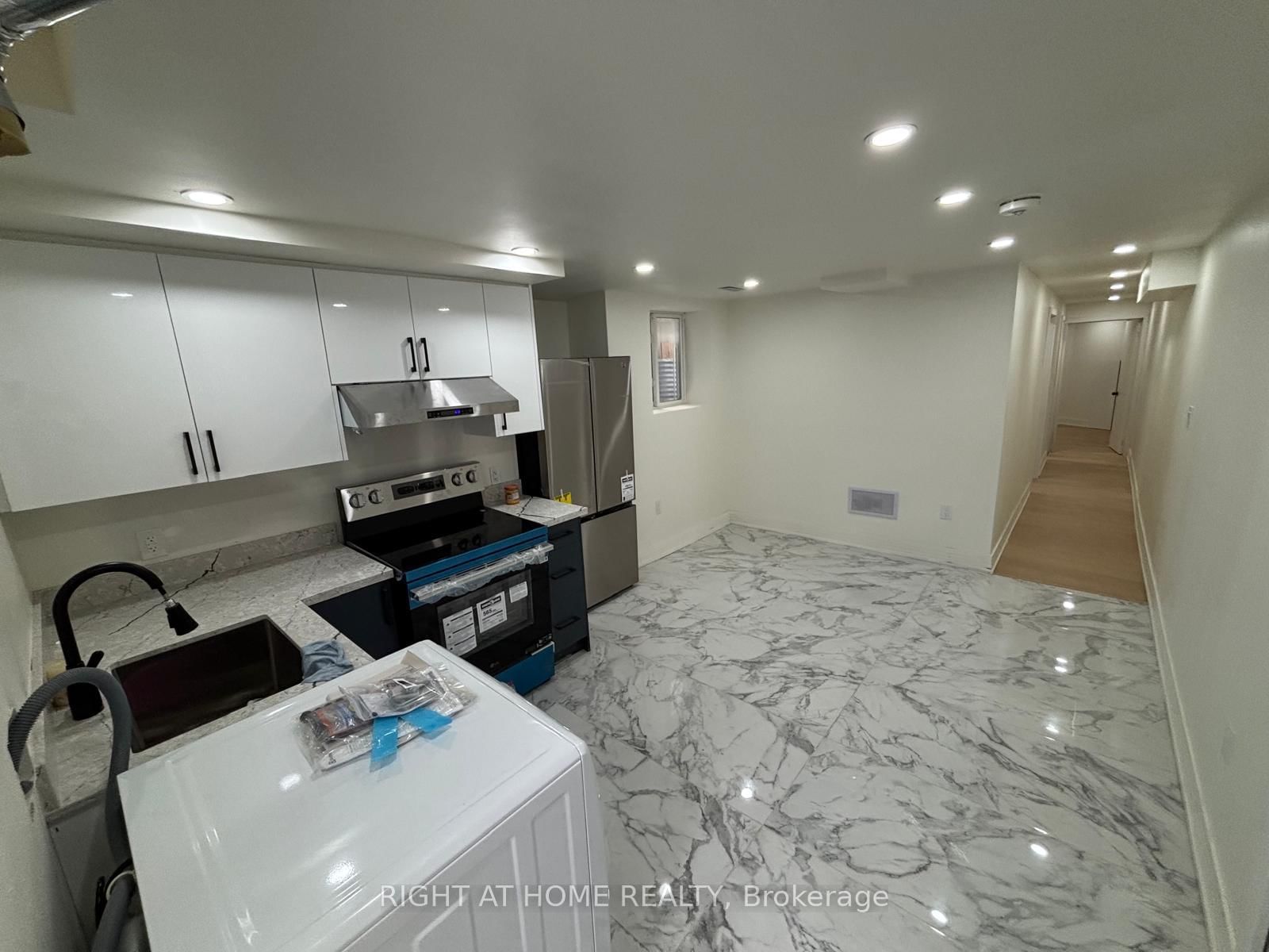 Basement-31 Orleans Dr, Toronto — 14