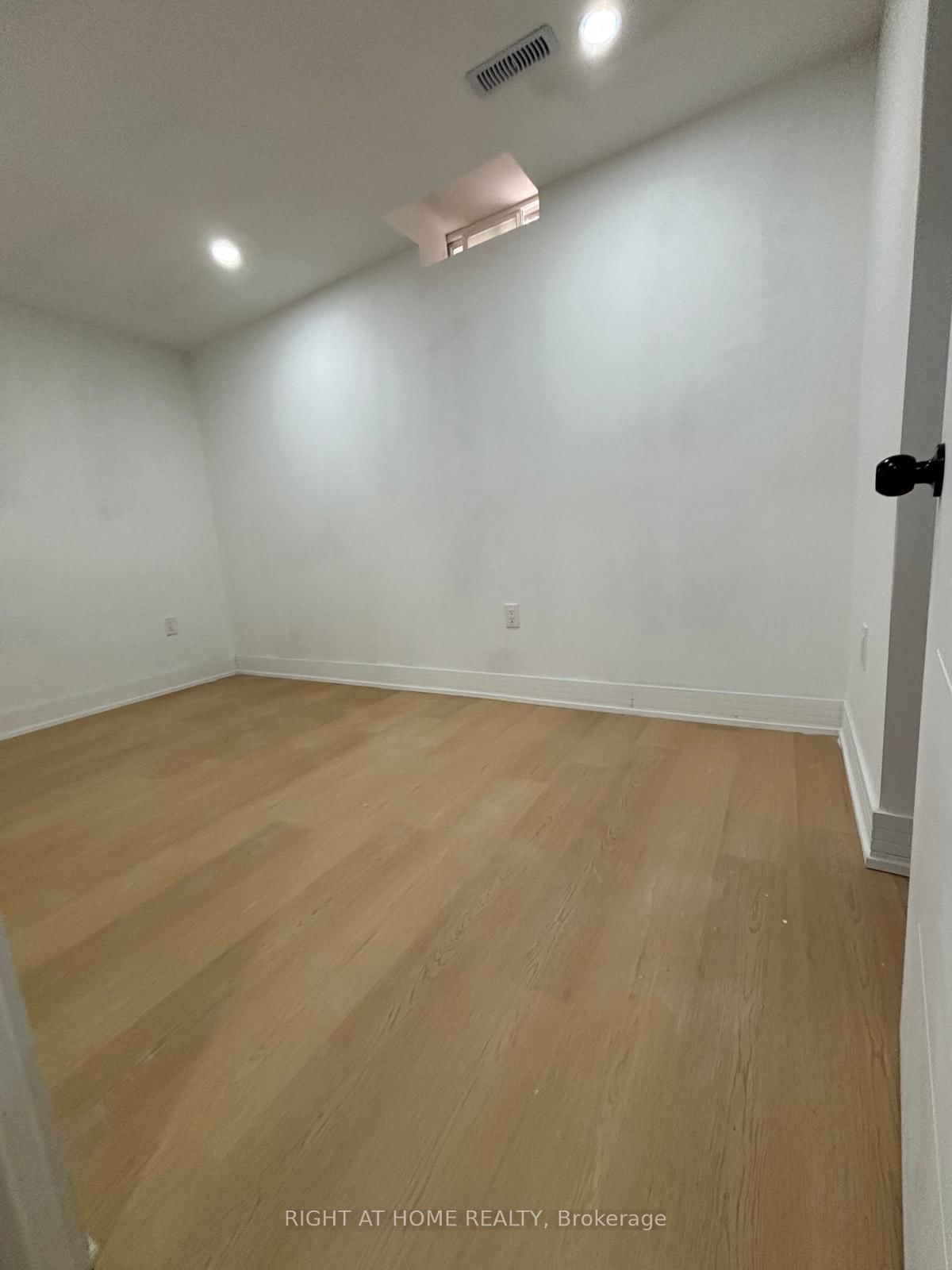 Basement-31 Orleans Dr, Toronto — 9
