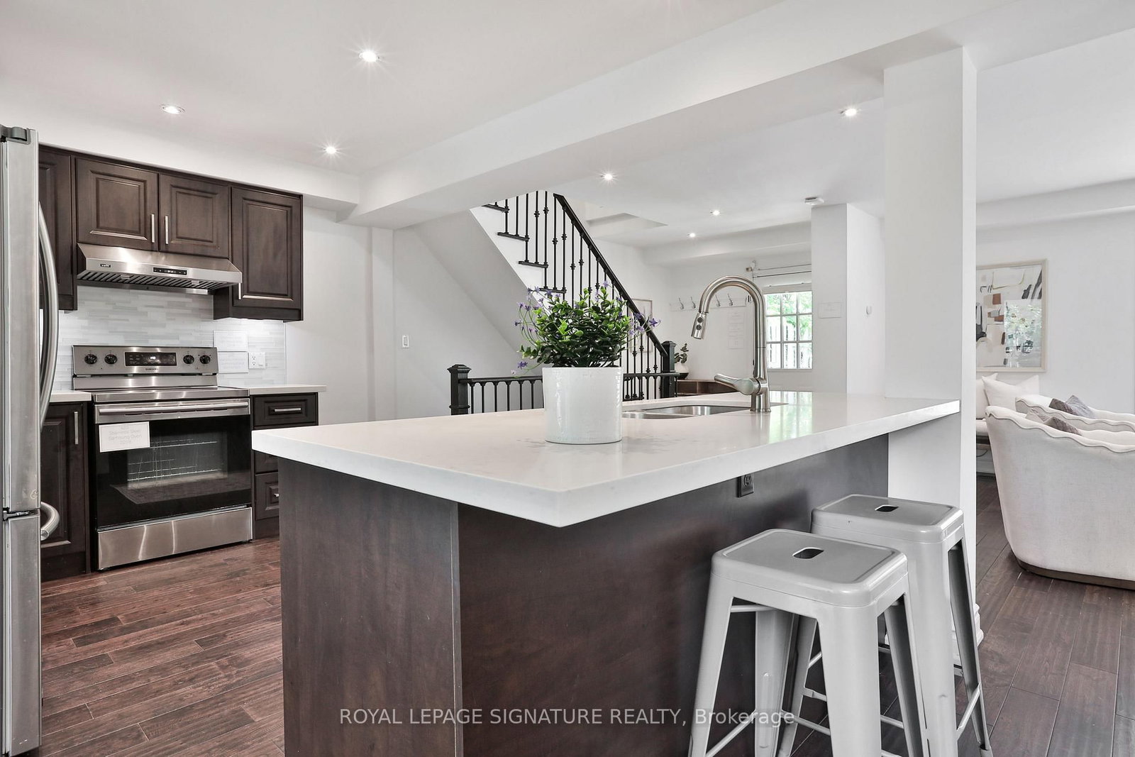 280 Gowan Ave, Toronto — 4