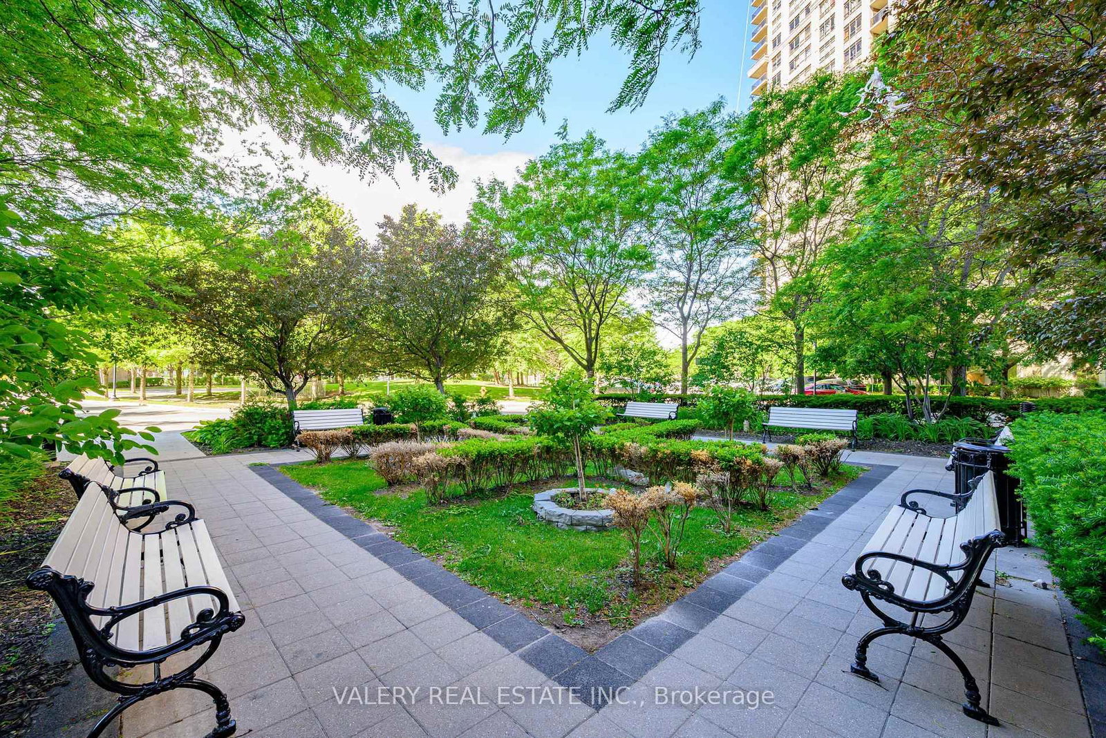 1626-700 Humberwood Blvd, Toronto — 34