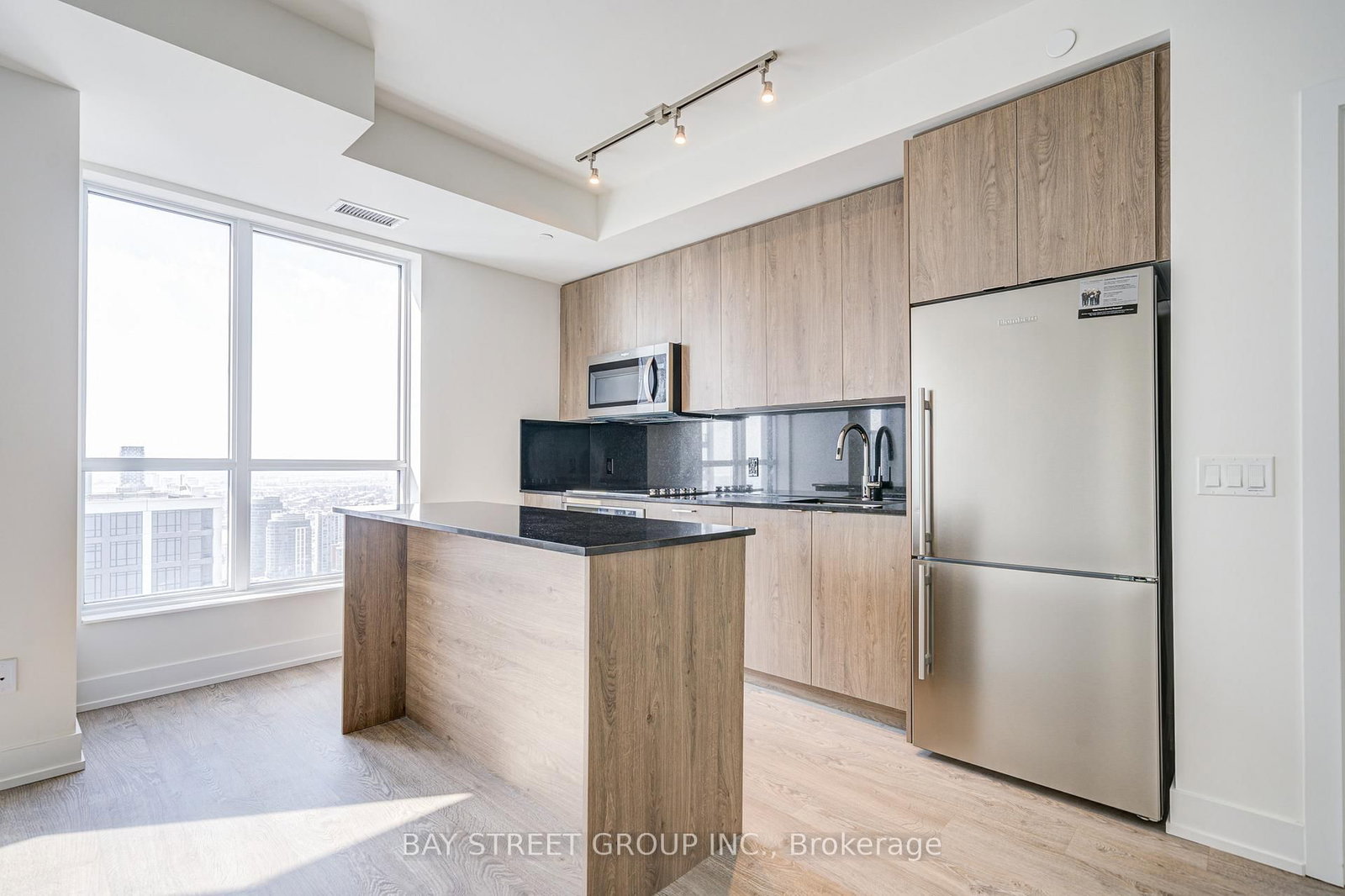 4032-5 Mabelle Ave, Toronto — 14