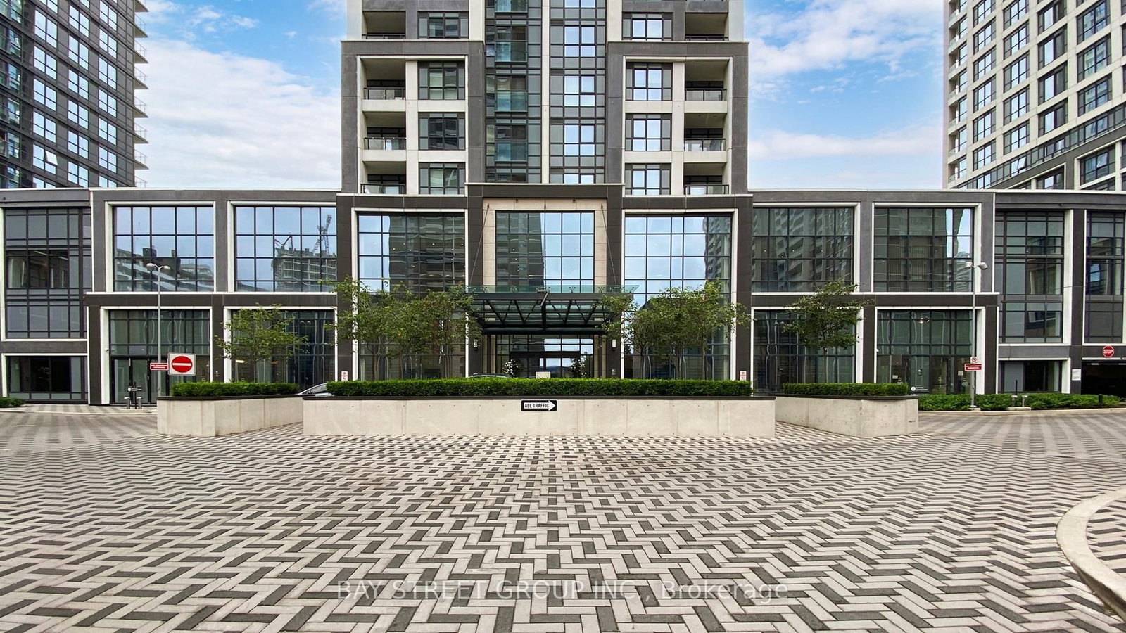 4032-5 Mabelle Ave, Toronto — 4